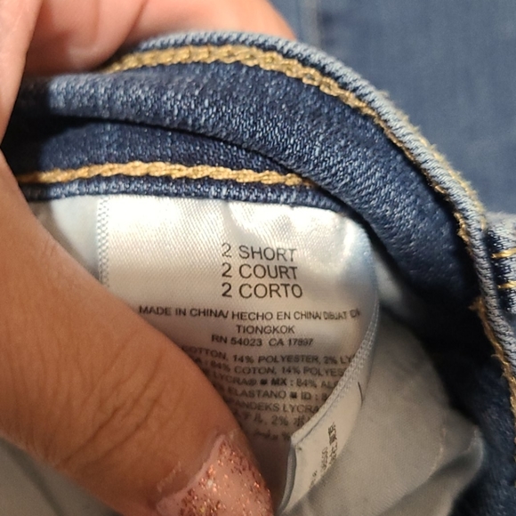 Old navy jeans - Picture 3 of 3
